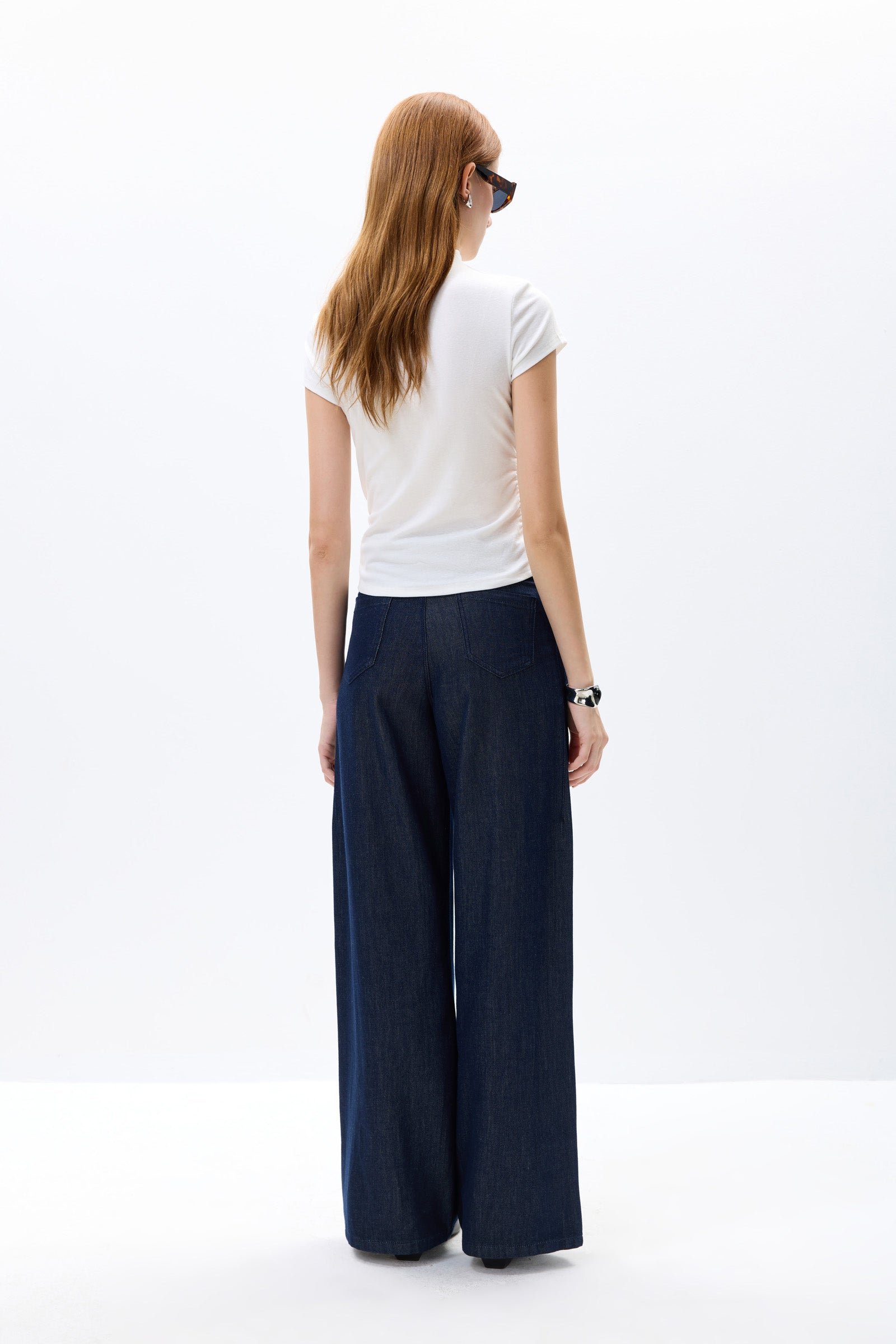 Mock Neck Cap-Sleeve Fitted Tee - Image 4